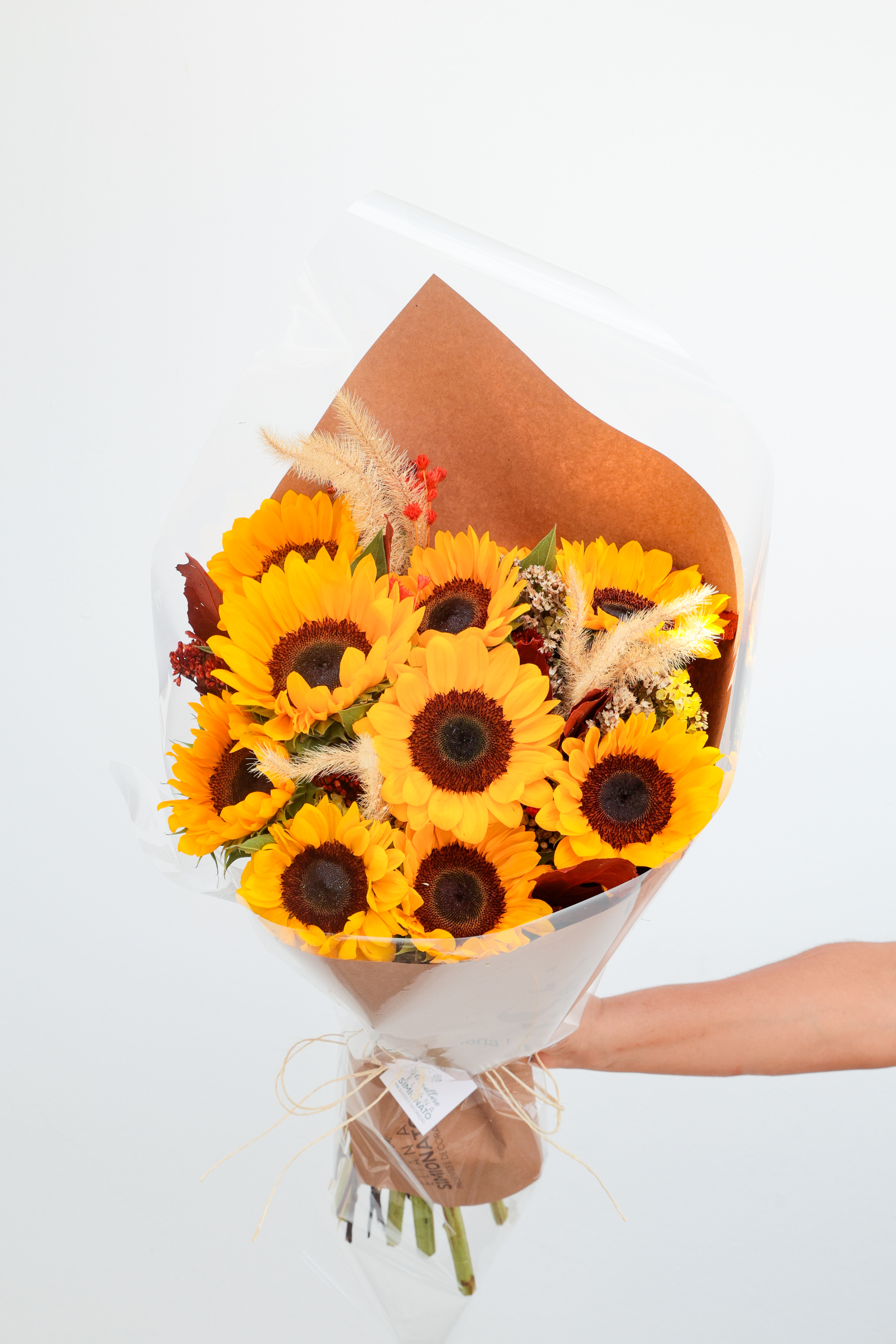 Buqu� com 10 Girass�is com Flores Desidratadas