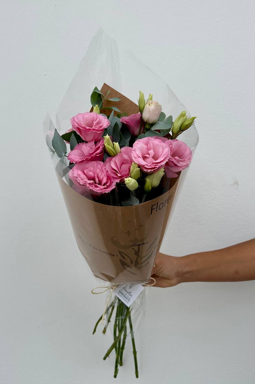 Buqu� de Lisianthus Rosa � M�dio