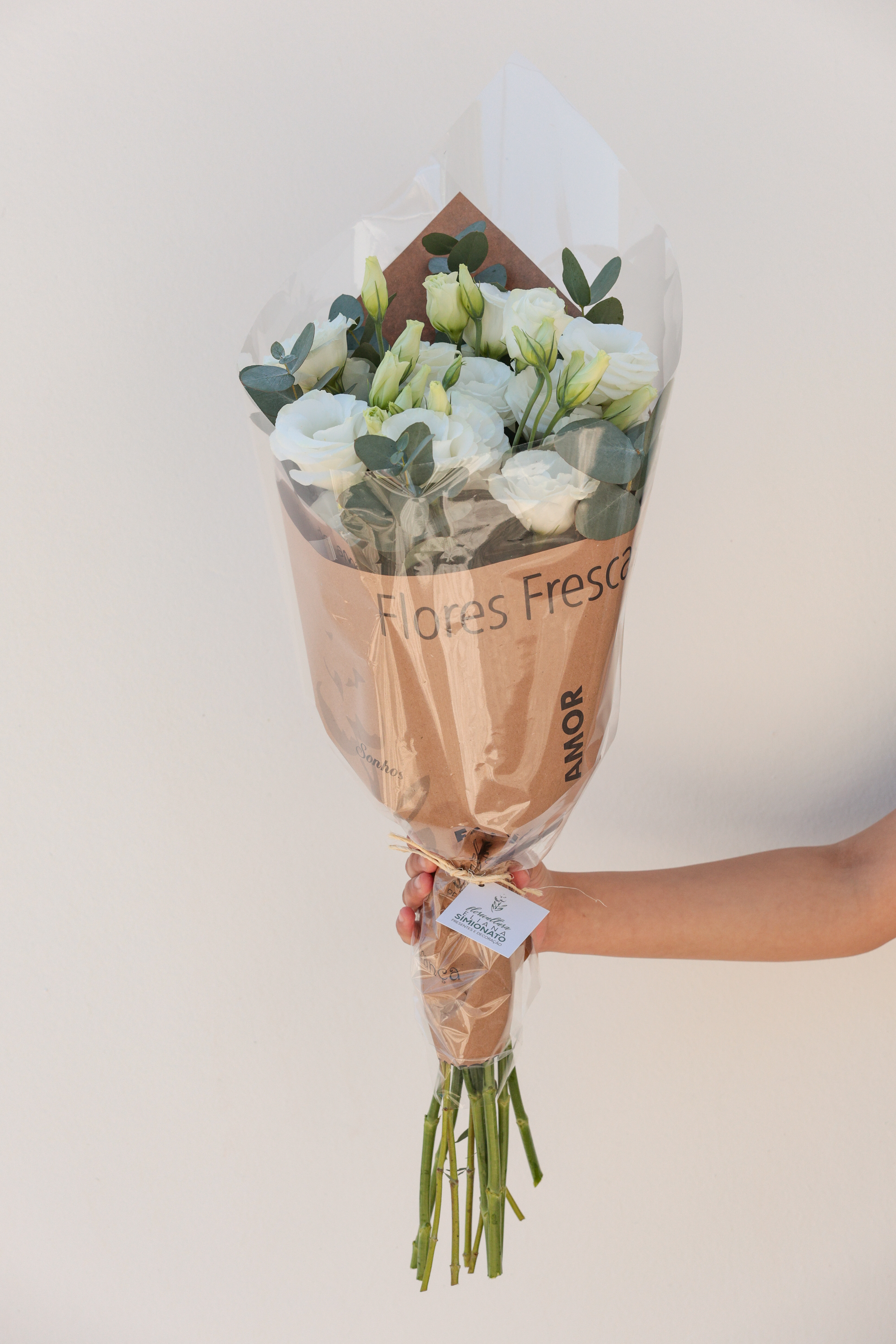 Buqu� de Lisianthus Branco � M�dio