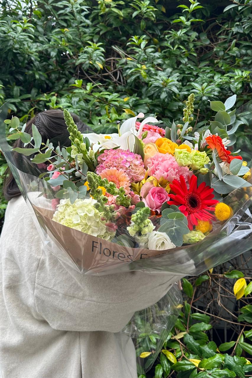 Buqu� de Flores do Campo � Tamanho Extra Grande